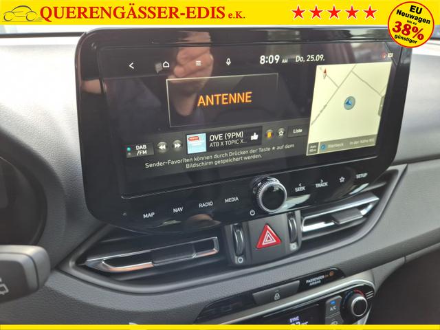 Hyundai i30 Kombi 1.5 T-GDI 95PS Sitzheizung Lenkradheizung Klimaautomatik Tempomat Navi Apple CarPlay + Android Auto PDC v+h Rückf.Kamera 17-LM 