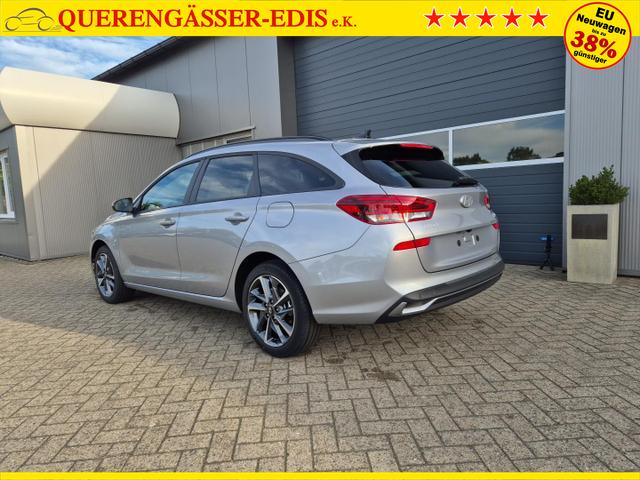Hyundai i30 Kombi 1.5 T-GDI 95PS Sitzheizung Lenkradheizung Klimaautomatik Tempomat Navi Apple CarPlay + Android Auto PDC v+h Rückf.Kamera 17-LM 