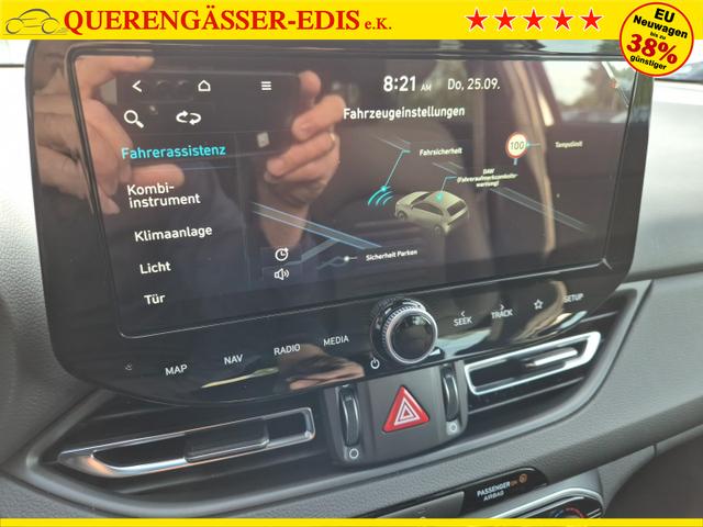 Hyundai i30 Kombi 1.5 T-GDI 95PS Sitzheizung Lenkradheizung Klimaautomatik Tempomat Navi Apple CarPlay + Android Auto PDC v+h Rückf.Kamera 17-LM 
