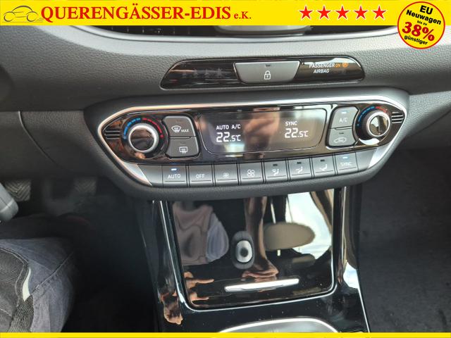 Hyundai i30 Kombi 1.5 T-GDI 95PS Sitzheizung Lenkradheizung Klimaautomatik Tempomat Navi Apple CarPlay + Android Auto PDC v+h Rückf.Kamera 17-LM 