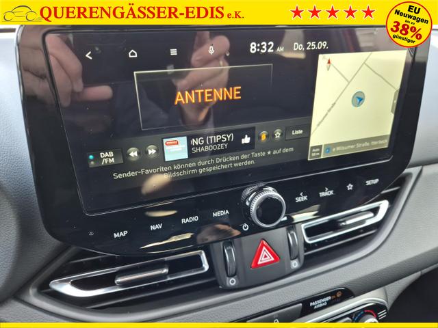 Hyundai i30 Kombi 1.5 T-GDI 95PS Sitzheizung Lenkradheizung Klimaautomatik Tempomat Navi Apple CarPlay + Android Auto PDC v+h Rückf.Kamera 17-LM 