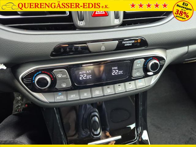 Hyundai i30 Kombi 1.5 T-GDI 95PS Sitzheizung Lenkradheizung Klimaautomatik Tempomat Navi Apple CarPlay + Android Auto PDC v+h Rückf.Kamera 17-LM 