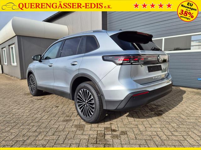 Volkswagen Tiguan Life 1,5 l eHybrid OPF 204PS DSG Design Paket "Dark" LED-Plus-Scheinw. elektr. Heckklappe Sitzheizung v+h Lenkradheizung Frontscheibe beheizb. R&uuml;ckf.Kamera Klimaautomatik VW-Radio Bluetooth wireless Apple CarPlay + Android Auto PDC ACC 2xKeyl 