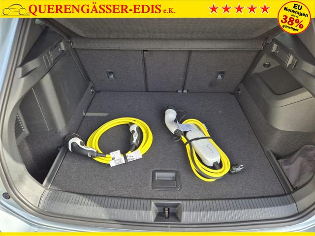 Volkswagen Tiguan Life 1,5 l eHybrid OPF 204PS DSG Design Paket "Dark" LED-Plus-Scheinw. elektr. Heckklappe Sitzheizung v+h Lenkradheizung Frontscheibe beheizb. R&uuml;ckf.Kamera Klimaautomatik VW-Radio Bluetooth wireless Apple CarPlay + Android Auto PDC ACC 2xKeyl 