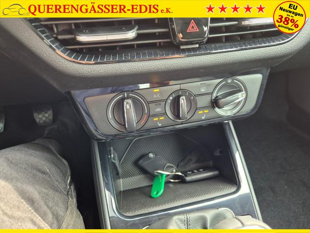 Skoda Fabia 1.0 TSI 95PS Selection 5-t&uuml;rig R&uuml;ckf.Kamera Parksensoren Sitzheizung Multifunktionslenkrad Klima Skoda-Radio Bluetooth Touchscreen Tempomat Nebelsch. Apple CarPlay + Android Auto 