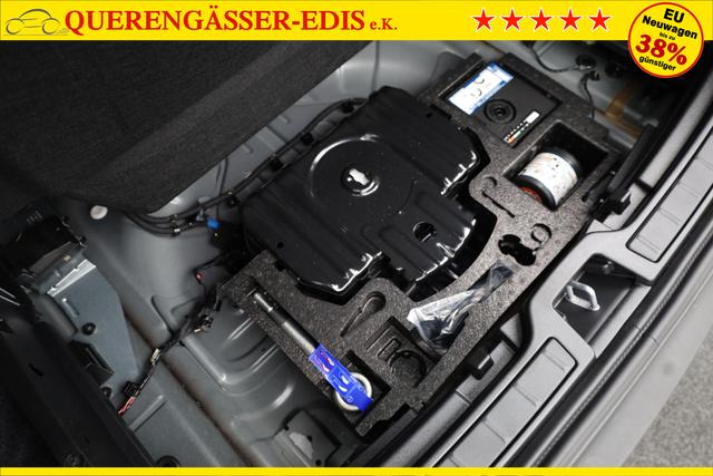 Volvo XC40 2.0 Black Edition Plus B4 Mild-Hybrid 197PS Automatik elektr. PanoDach R&uuml;ckf.Kamera PDC v+h ACC el.Heckklappe Harma/Kadon-Sound Klimaautomatik Sitzheizung Lenkradheizung Apple CarPlay Android Auto 20-LM 