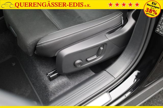 Volvo XC40 2.0 Black Edition Plus B4 Mild-Hybrid 197PS Automatik elektr. PanoDach R&uuml;ckf.Kamera PDC v+h ACC el.Heckklappe Harma/Kadon-Sound Klimaautomatik Sitzheizung Lenkradheizung Apple CarPlay Android Auto 20-LM 
