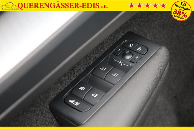 Volvo XC40 2.0 Black Edition Plus B4 Mild-Hybrid 197PS Automatik elektr. PanoDach R&uuml;ckf.Kamera PDC v+h ACC el.Heckklappe Harma/Kadon-Sound Klimaautomatik Sitzheizung Lenkradheizung Apple CarPlay Android Auto 20-LM 