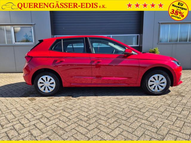 Skoda Fabia 1.0 TSI 95PS Selection 5-t&uuml;rig R&uuml;ckf.Kamera Parksensoren Sitzheizung Multifunktionslenkrad Klima Skoda-Radio Bluetooth Touchscreen Tempomat Nebelsch. Apple CarPlay + Android Auto 