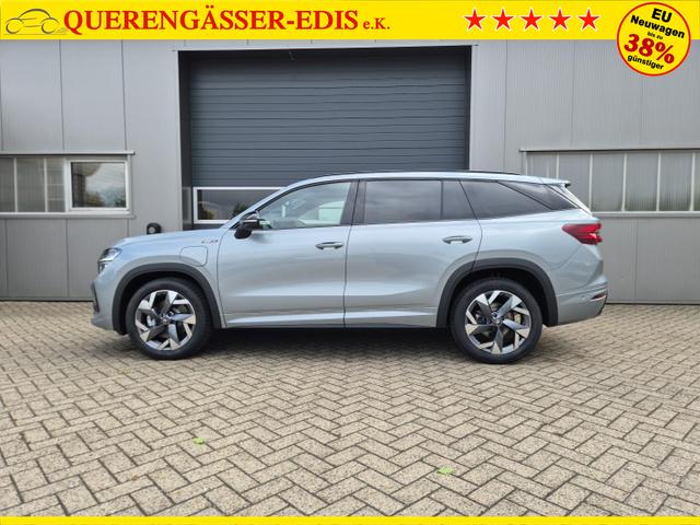 Skoda Kodiaq Sportline 1.5 TSI 204PS PHEV DSG schwenkb. AHK elektr. PanoDach HUD Alcantara PDC v+h 360&deg;Kamera CANTON Sound Klimaautomatik Sitzheizung Lenkradheizung Navi Apple CarPlay Android Auto 2xKeyless 19"LM vollelektr. Reichweite 116KM 