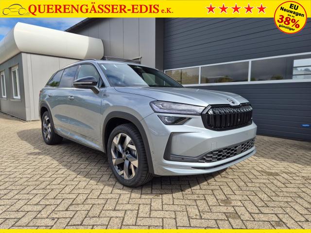 Skoda Kodiaq Sportline 1.5 TSI 204PS PHEV DSG schwenkb. AHK elektr. PanoDach HUD Alcantara PDC v+h 360&deg;Kamera CANTON Sound Klimaautomatik Sitzheizung Lenkradheizung Navi Apple CarPlay Android Auto 2xKeyless 19"LM vollelektr. Reichweite 116KM 