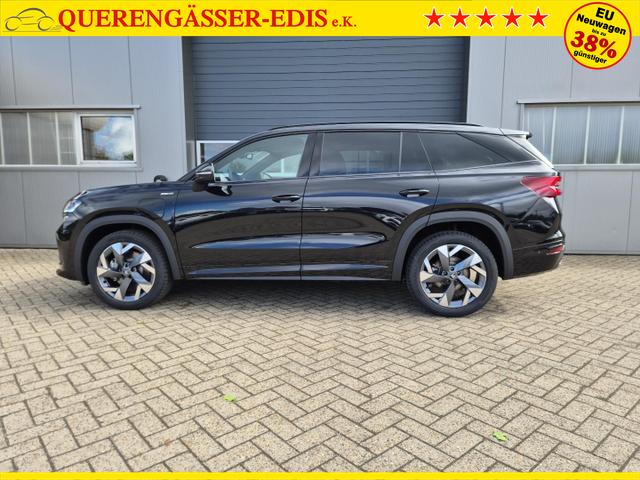 Skoda Kodiaq Sportline 1.5 TSI 204PS PHEV DSG schwenkb. AHK elektr. PanoDach HUD Alcantara PDC v+h 360&deg;Kamera CANTON Sound Klimaautomatik Sitzheizung Lenkradheizung Navi Apple CarPlay Android Auto 2xKeyless 19"LM vollelektr. Reichweite 116KM 