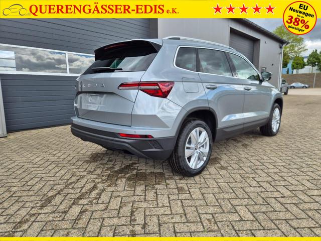 Skoda Karoq 1.5 TSI 150PS DSG Selection AHK Klimaautomatik Sitzheizung Lenkradheizung ACC PDC v+h R&uuml;ckf.Kamera abg.Scheiben Apple CarPlay Android Auto 17"LM 