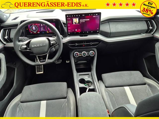 Skoda Kodiaq Sportline 1.5 TSI 204PS PHEV DSG schwenkb. AHK elektr. PanoDach HUD Alcantara PDC v+h 360&deg;Kamera CANTON Sound Klimaautomatik Sitzheizung Lenkradheizung Navi Apple CarPlay Android Auto 2xKeyless 19"LM vollelektr. Reichweite 116KM 