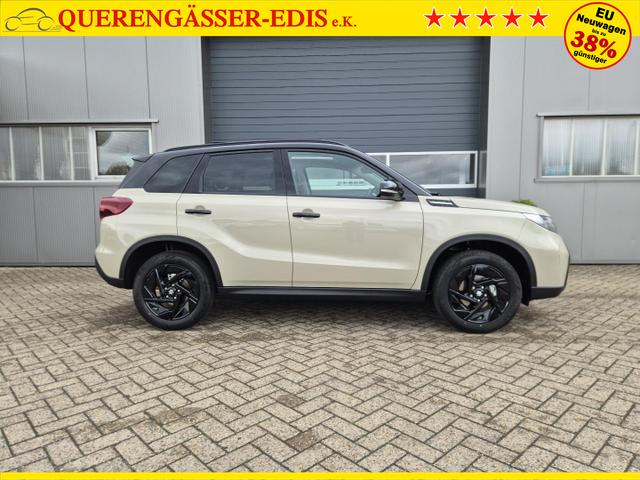 Suzuki Vitara Comfort+ 110PS Automatik MHEV 4x4 ALLGRIP 1.4 Boosterjet Black Edition Panodach Teilleder Navi Klimaautomatik Sitzheizung ACC PDC v+h R&uuml;ckf.Kamera Suzuki-Radio Apple CarPlay Android Auto Touchscreen 2xKeyless 17-LM 