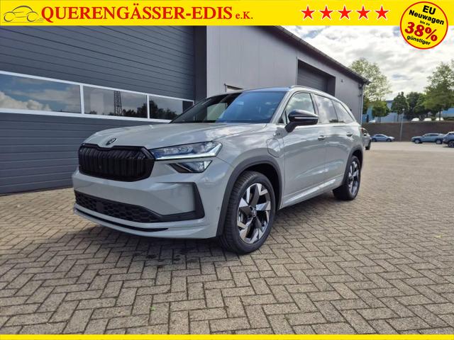 Skoda Kodiaq Sportline 1.5 TSI 204PS PHEV DSG schwenkb. AHK elektr. PanoDach HUD Alcantara PDC v+h 360&deg;Kamera CANTON Sound Klimaautomatik Sitzheizung Lenkradheizung Navi Apple CarPlay Android Auto 2xKeyless 19"LM vollelektr. Reichweite 116KM 