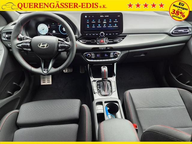 Hyundai i30 Kombi 1.6 T-GDI 150PS Automatik N-Line Sitzheizung Lenkradheizung Klimaautomatik Navi 10,3"-Touchscreen Bluelink Apple CarPlay + Android Auto PDC v+h R&uuml;ckf.Kamera 18-LM 