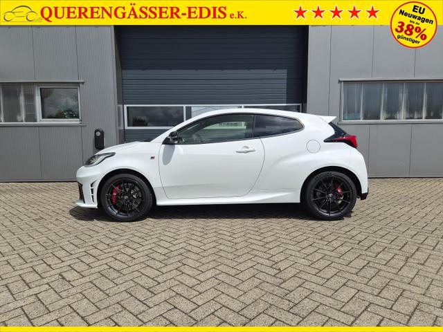 Toyota GR Yaris 1.6 Turbo 280PS Automatik 4x4 High Performance BBS Felgen Klimaautomatik Lenkradheizung Sitzheizung JBL Premiumsound Navi Bluetooth DAB Apple CarPlay Android Auto2x Keyless R&uuml;ckf.Kamera PDC v+h ACC 18-LM 