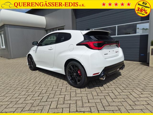 Toyota GR Yaris 1.6 Turbo 280PS Automatik 4x4 High Performance BBS Felgen Klimaautomatik Lenkradheizung Sitzheizung JBL Premiumsound Navi Bluetooth DAB Apple CarPlay Android Auto2x Keyless R&uuml;ckf.Kamera PDC v+h ACC 18-LM 