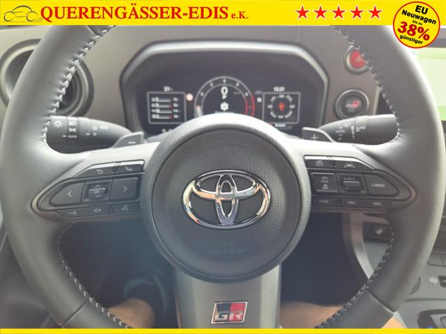 Toyota GR Yaris 1.6 Turbo 280PS Automatik 4x4 High Performance BBS Felgen Klimaautomatik Lenkradheizung Sitzheizung JBL Premiumsound Navi Bluetooth DAB Apple CarPlay Android Auto2x Keyless R&uuml;ckf.Kamera PDC v+h ACC 18-LM 