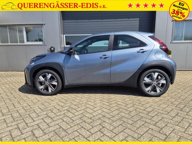Toyota Aygo X Pure 1.5 Hybrid 116PS Automatik Sitzheizung Klimaautomatik R&uuml;ckf.Kamera AbstandsTempomat Nebelscheinw. Multifunktionslenkrad Bluetooth Touchscreen Apple CarPlay + Android Auto 2xKeyless 