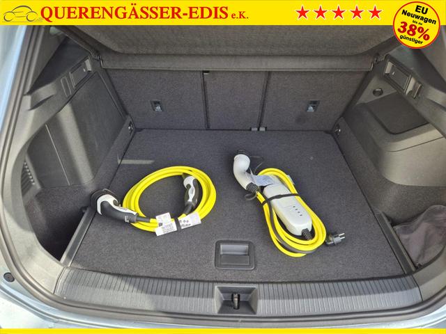 Volkswagen Tiguan Life 1,5 l eHybrid OPF 204PS DSG Design Paket "Dark" LED-Plus-Scheinw. elektr. Heckklappe Sitzheizung v+h Lenkradheizung R&uuml;ckf.Kamera Klimaautomatik VW-Radio Bluetooth wireless Apple CarPlay + Android Auto PDC ACC 2xKeyless Digital Cockpit 