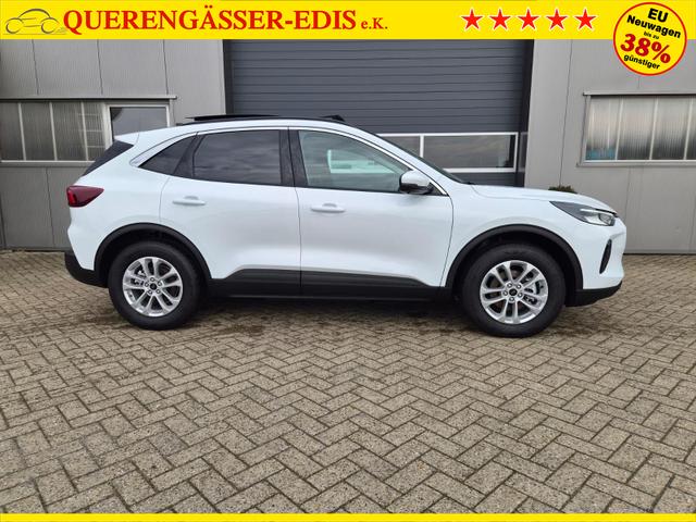 Ford Kuga Titanium 243PS PHEV Automatik schwenkb. AHK elektr. PanoDach Sitzheizung v+h Lenkradheizung Frontscheibe beheizb. Klimaautomatik Navi SYNC4 Apple CarPlay Android Auto Touchscreen PDC 4xKamera 2xKeyless 17"LM vollelektr. Reichweite 66KM 