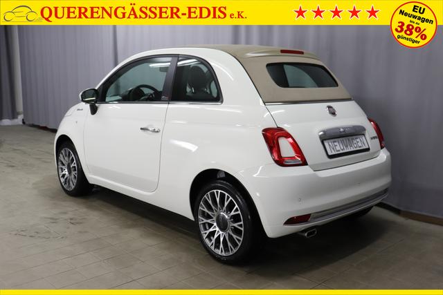 Fiat 500C Dolcevita 1.0 GSE Hybrid 51kW268 Weiß 319 - Stoff "Star" mit Einsätzen aus Vinyl Weiß/Schwarz, Ambiente Schwarz, Verdeck Elfenbein Verdeck Elfenbein "195 Rücksitzlehne geteilt umlegbar (im Verhältnis 50/50) 097 Nebelscheinwerfer 6HQ TYPEBSCHILD KUNDENDIENST ""CIAO FIAT"" 20H NAVI PAKET: - Uconnect™ Navigationssystem mit 7""-Touchscreen, Radio, USB, Bluetooth und DAB+ - Instrumentenanzeige als 7""-TFT-Farbdisplay 396 Fußmatten vorne 925 Windschott 1LR 16""-Leichtmetallfelgen 12 Doppelspeichen 803 Notrad 3K1 KOMFORT PAKET - Klimaautomatik mit Pollenfilter- Außenspiegel elektrisch verstell- und beheizbar 5CA Weiß 665 Raucher Paket"