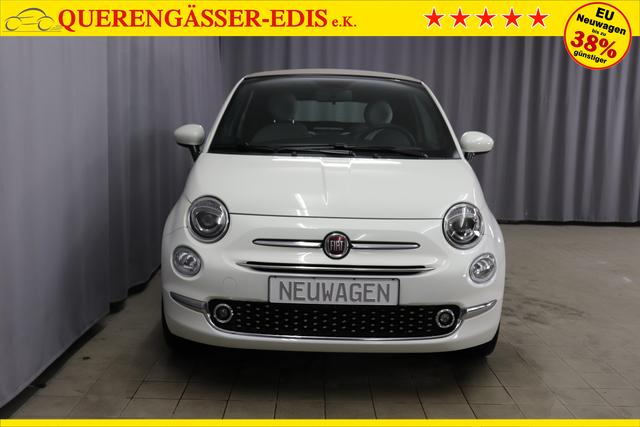 Fiat 500C Dolcevita 1.0 GSE Hybrid 51kW268 Weiß 319 - Stoff "Star" mit Einsätzen aus Vinyl Weiß/Schwarz, Ambiente Schwarz, Verdeck Elfenbein Verdeck Elfenbein "195 Rücksitzlehne geteilt umlegbar (im Verhältnis 50/50) 097 Nebelscheinwerfer 6HQ TYPEBSCHILD KUNDENDIENST ""CIAO FIAT"" 20H NAVI PAKET: - Uconnect™ Navigationssystem mit 7""-Touchscreen, Radio, USB, Bluetooth und DAB+ - Instrumentenanzeige als 7""-TFT-Farbdisplay 396 Fußmatten vorne 925 Windschott 1LR 16""-Leichtmetallfelgen 12 Doppelspeichen 803 Notrad 3K1 KOMFORT PAKET - Klimaautomatik mit Pollenfilter- Außenspiegel elektrisch verstell- und beheizbar 5CA Weiß 665 Raucher Paket"