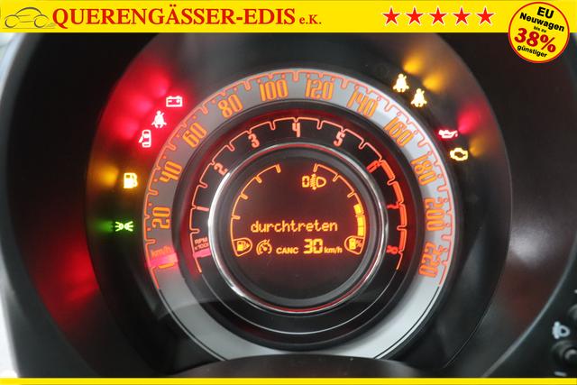 Fiat 500 1.0 GSE Hybrid Dolcevita 695 Pompei Grau 138 Stoff "Star" mit Einsätzen aus Vinyl Stoff Weiß mit Einsätzen in Schwarz, Ambiente Schwarz "097 Nebelscheinwerfer 195 Rücksitzlehne geteilt umlegbar (im Verhältnis 50/50) 3K1 KOMFORT PAKET - Klimaautomatik mit Pollenfilter - Außenspiegel elektrisch verstell- und beheizbar 1LR 16""-Leichtmetallfelgen 12 Doppelspeichen 695 Pompei Grau 803 Notrad 665 Raucher Paket"
