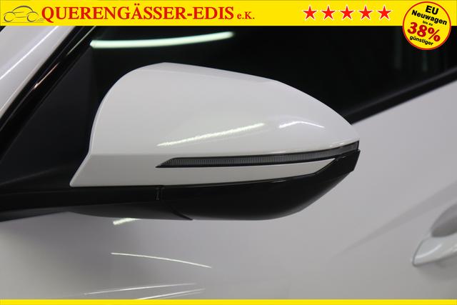 Hyundai Tucson 1.6 T-GDI 6MT 2WD Family MY23 110kW Polar White Sitzpolsterung in Stoff Schwarz