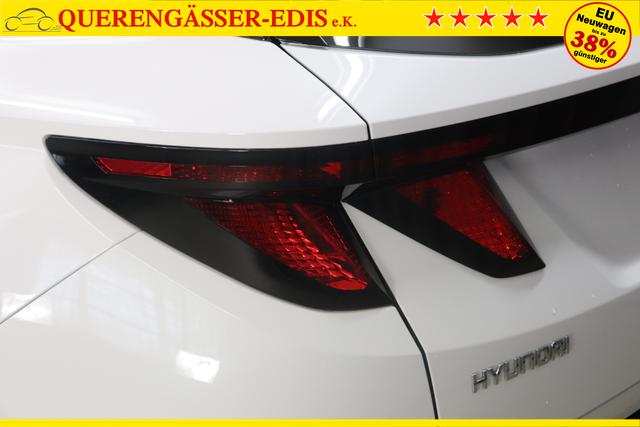 Hyundai Tucson 1.6 T-GDI 6MT 2WD Family MY23 110kW Polar White Sitzpolsterung in Stoff Schwarz