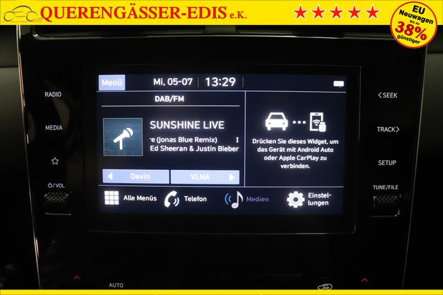 Hyundai Tucson 1.6 T-GDI 6MT 2WD Family MY23 110kW Polar White Sitzpolsterung in Stoff Schwarz