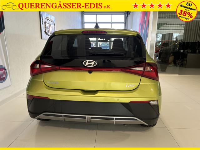 Hyundai i20 1,2 Family Lucid Lime metallic