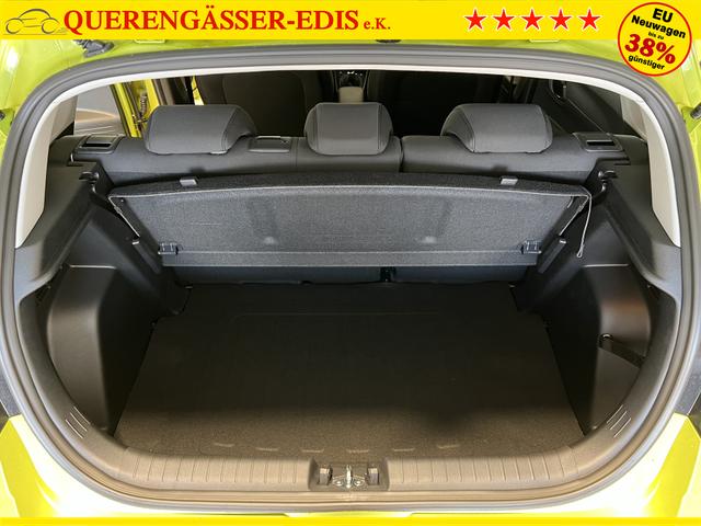 Hyundai i20 1,2 Family Lucid Lime metallic