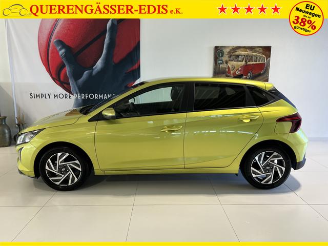 Hyundai i20 1,2 Family Lucid Lime metallic