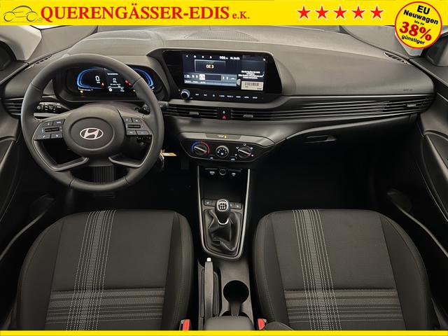Hyundai i20 GO LED Mangrove Green, Beispielbilder, ggf. teilweise mit Sonderausstattung