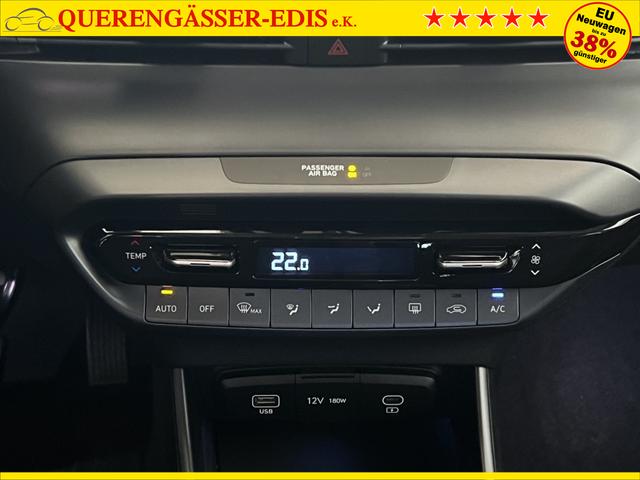 Hyundai i20 GO Plus 1.0 T-GDI DCT Lucid Lime Metallic, Beispielbilder, ggf. teilweise mit Sonderausstattung