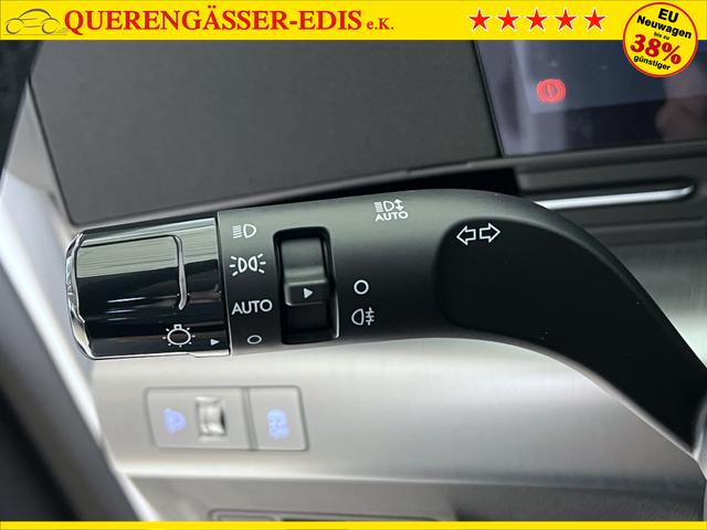 Hyundai Kona EV Atlas White
