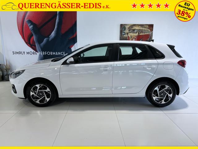 Hyundai i30 GO Atlas White
