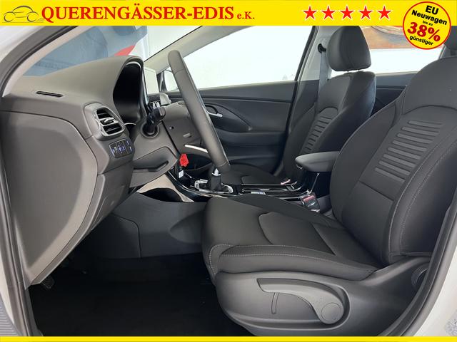 Hyundai i30 GO Atlas White