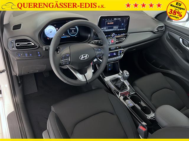 Hyundai i30 GO Atlas White