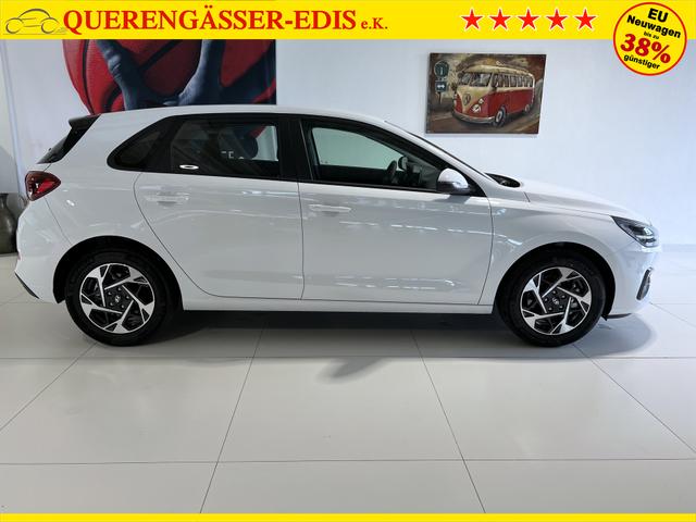Hyundai i30 GO Atlas White