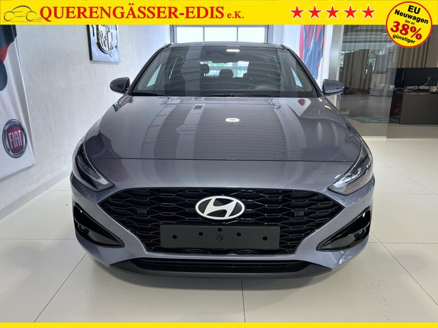 Hyundai i30 GO Meta Blue Pearl