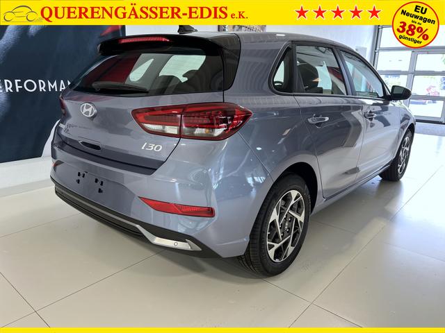 Hyundai i30 GO Meta Blue Pearl