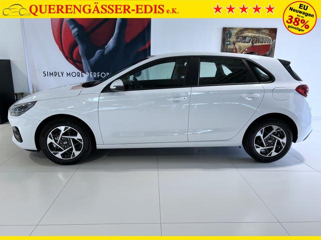 Hyundai i30 GO Atlas White