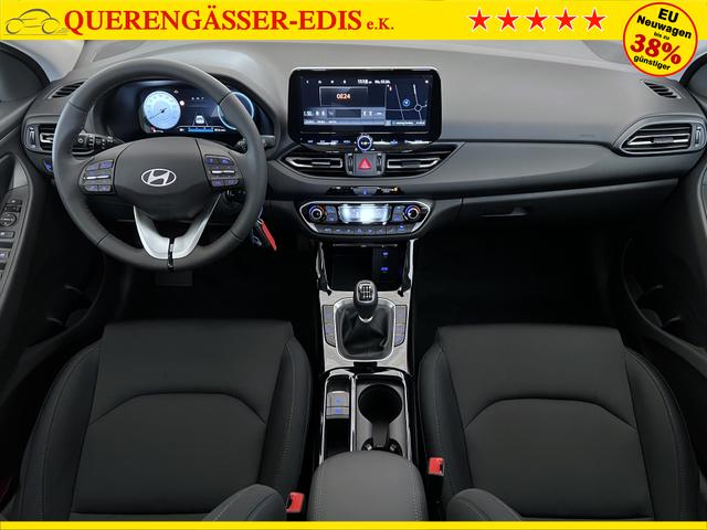 Hyundai i30 GO Atlas White