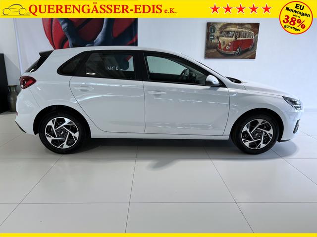 Hyundai i30 GO Atlas White