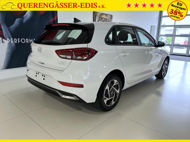 Hyundai i30 GO Atlas White