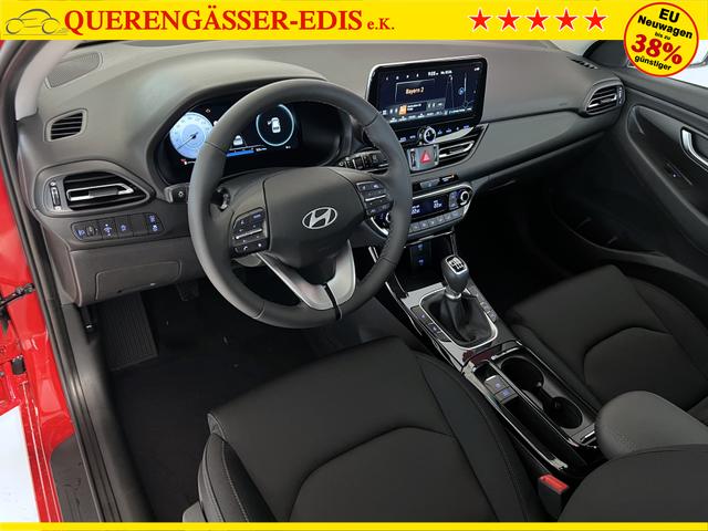 Hyundai i30 Go Engine Red